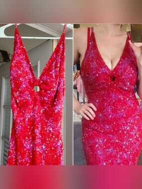 ONE OF A KIND STUNNING * SCALA * Vintage Red Sequin & Beaded Prom Evening Dress